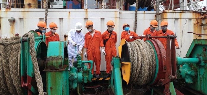 Bộ GTVT kiến nghị ưu tiên tiêm vaccine Covid-19 cho thuyền viên Bộ GTVT kiến nghị ưu tiên tiêm vaccine Covid-19 cho thuyền viên