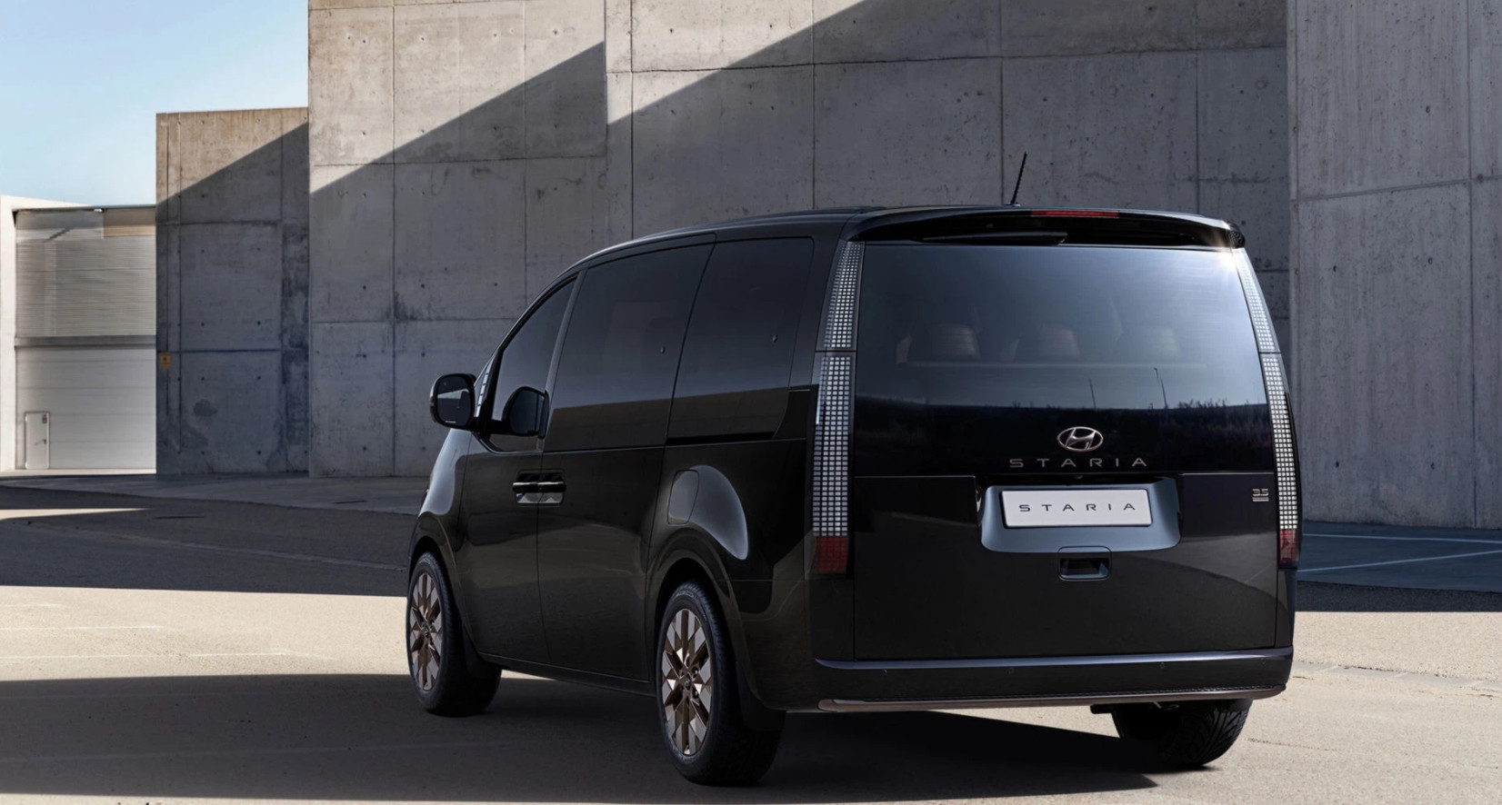 MPV cỡ lớn Hyundai Staria ra mắt