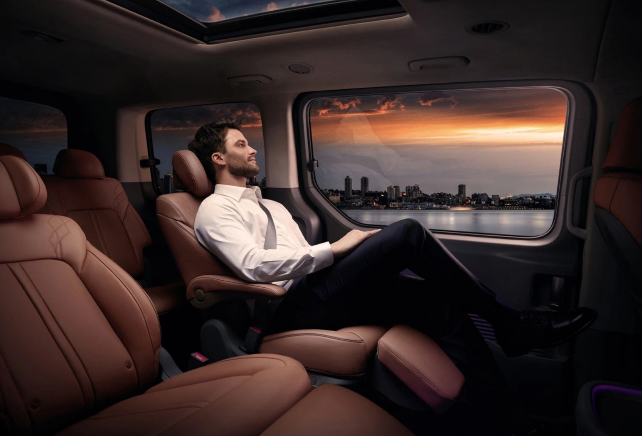 MPV cỡ lớn Hyundai Staria ra mắt