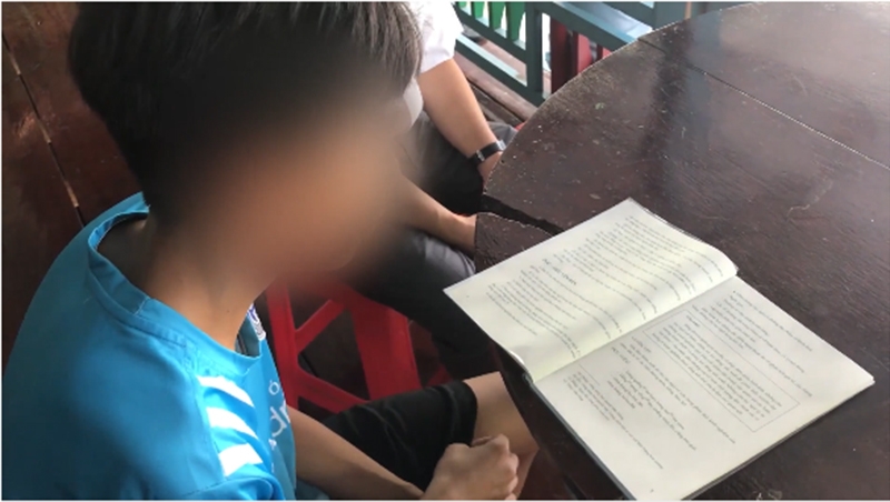 Học lớp 6 mà đọc viết không được là do bệnh thành tích còn nặng