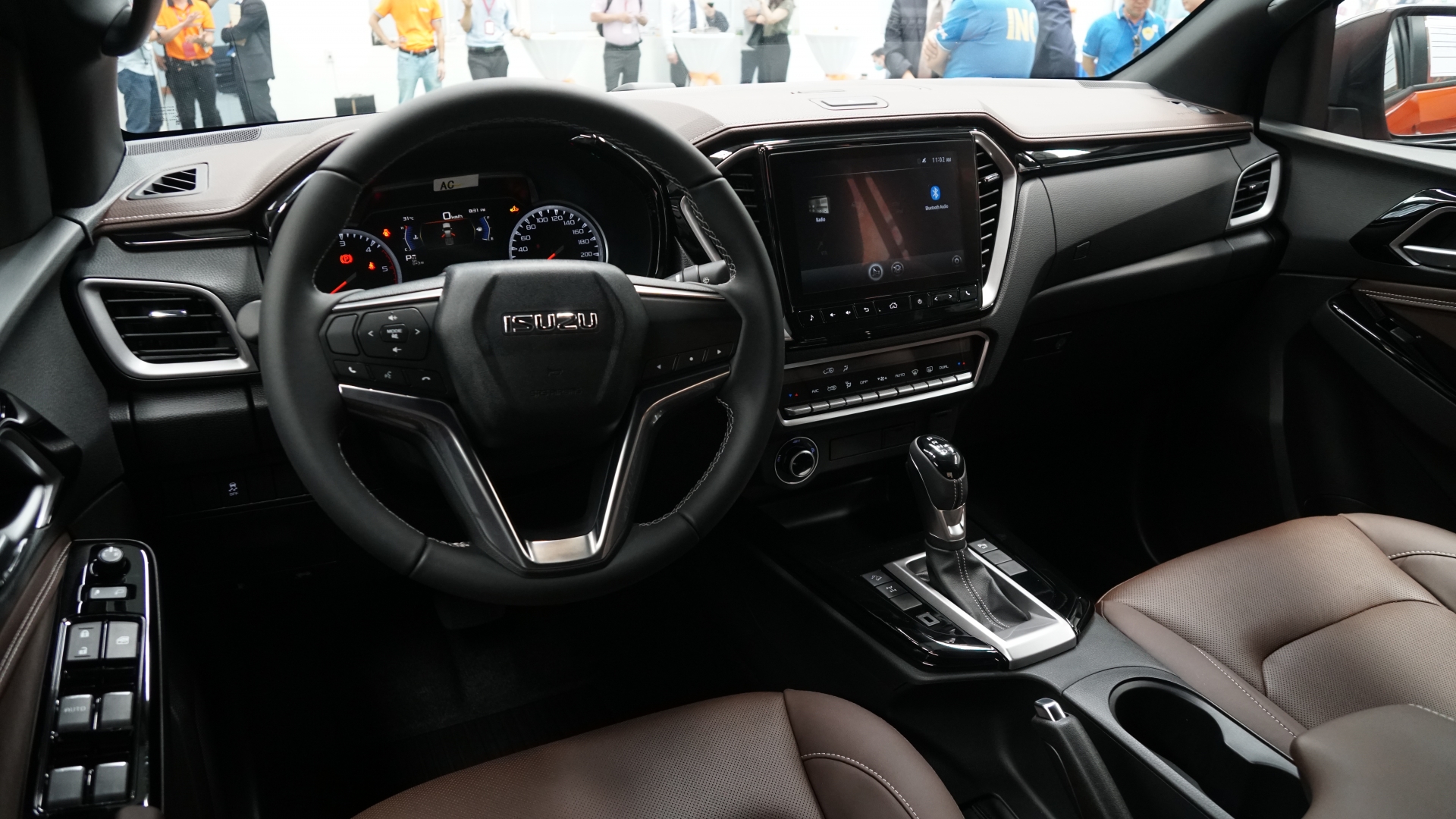 Isuzu D-max 2021 ra mắt tại Việt Nam với giá từ 630 triệu đồng