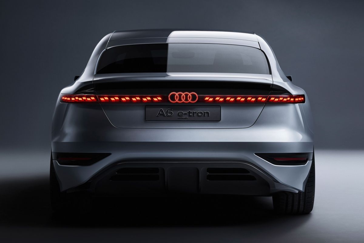 Audi A6 e-tron đi được 700km chỉ với một lần sạc Audi A6 e-tron đi được 700km chỉ với một lần sạc