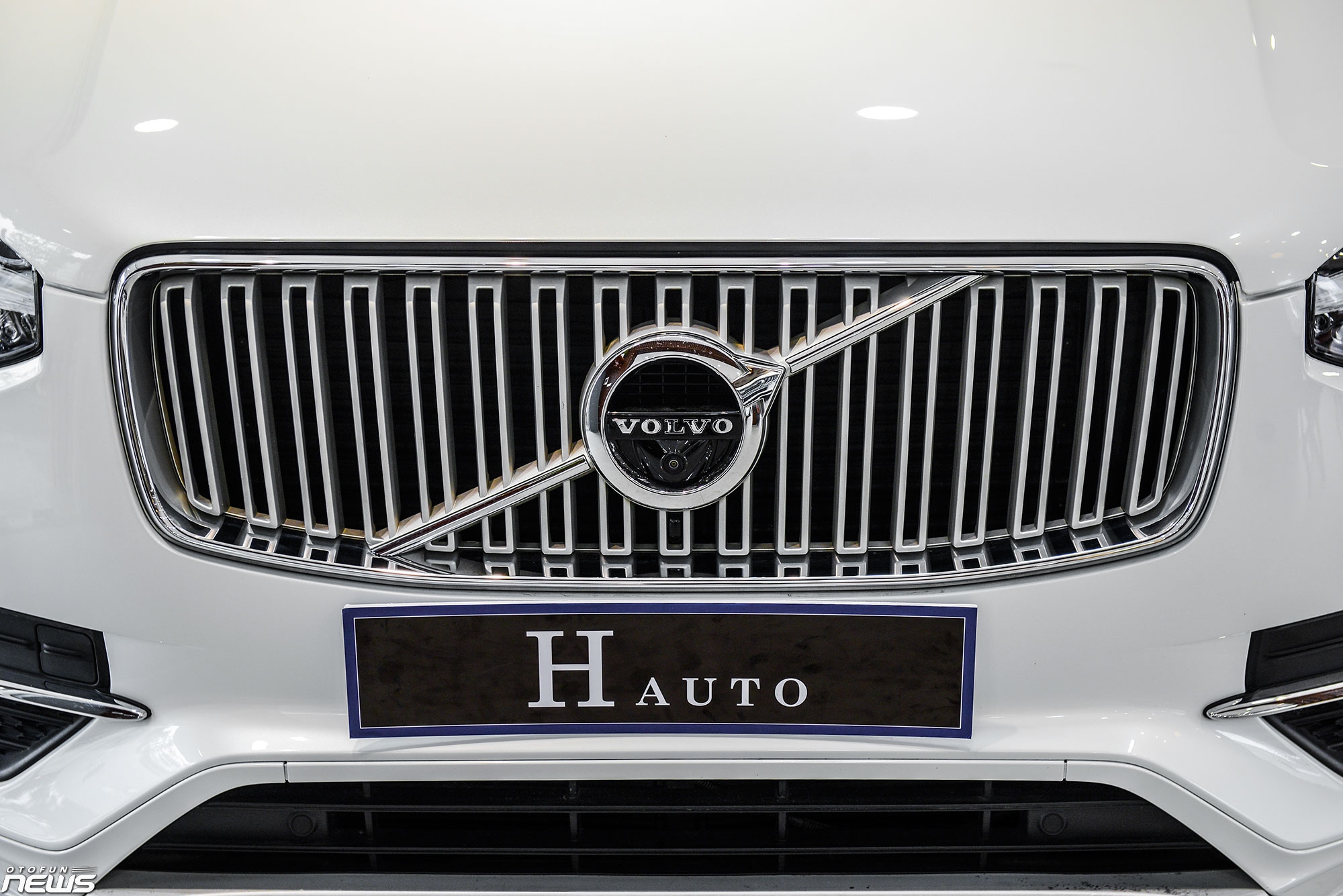 So sánh hai phiên bản Volvo XC90 trước và sau khi nâng cấp