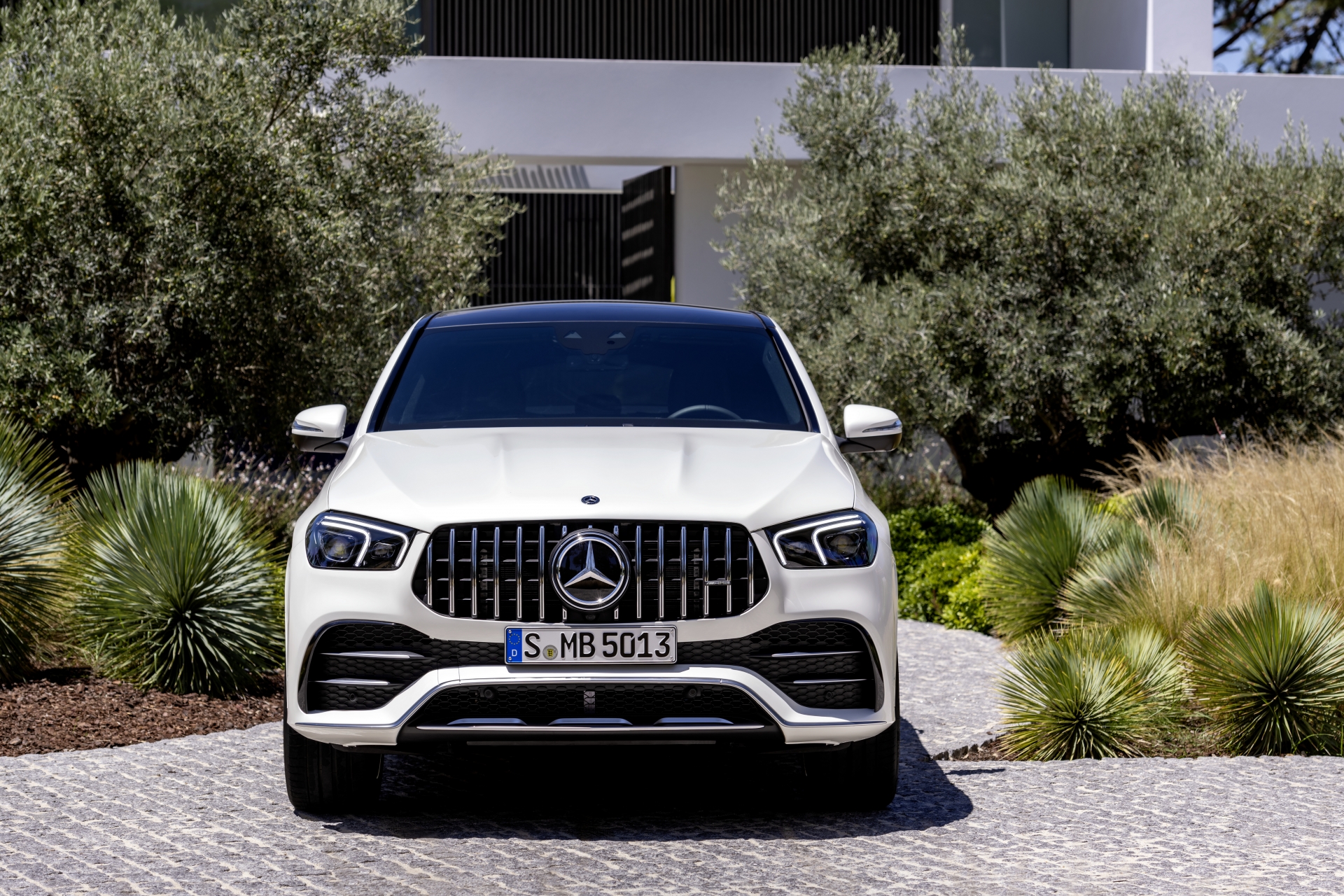 Mercedes-AMG GLE 53 4MATIC+ Coupé được bán tại Việt Nam với 5,349 tỷ đồng Mercedes-AMG GLE 53 4MATIC+ Coupé được bán tại Việt Nam với 5,349 tỷ đồng