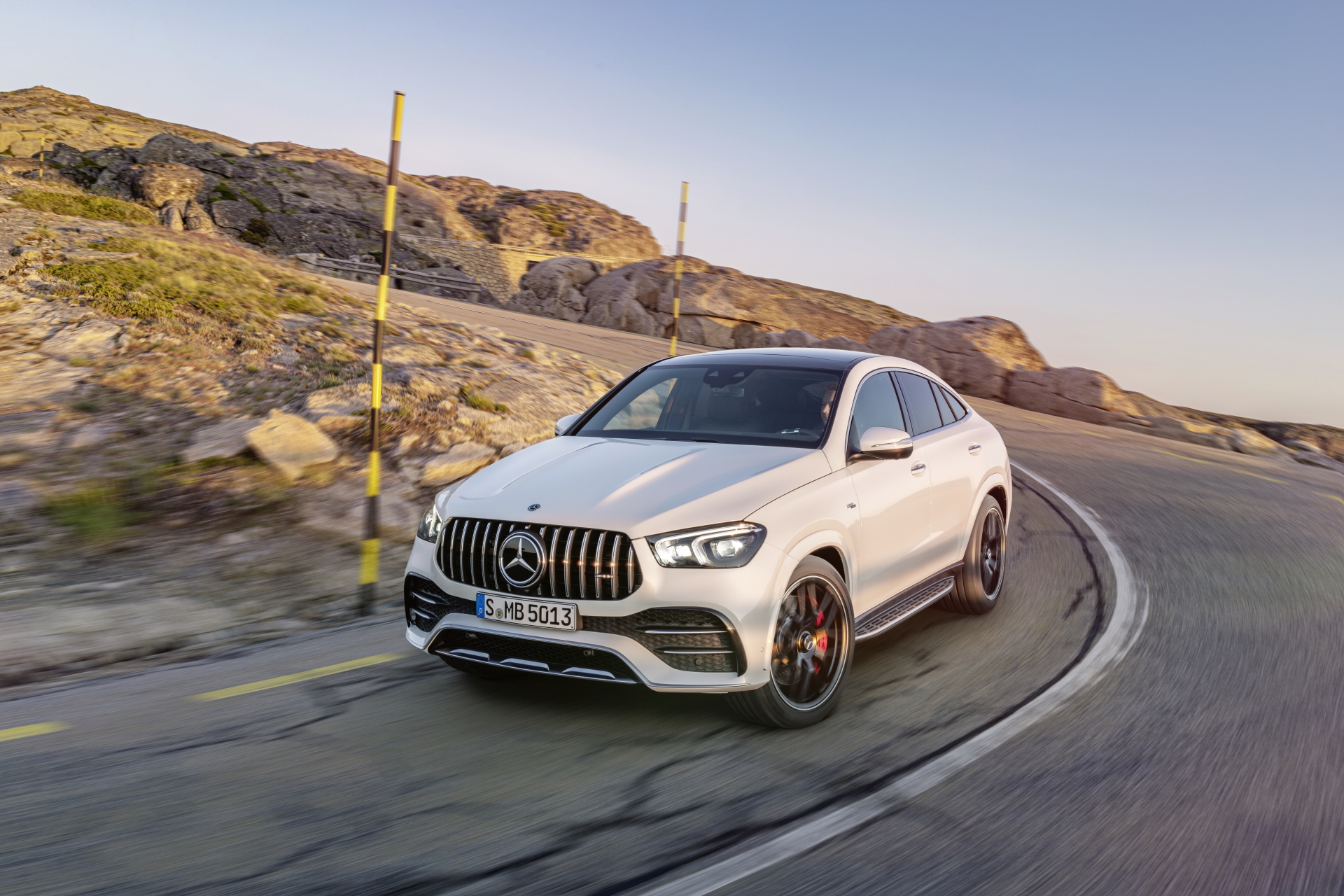 Mercedes-AMG GLE 53 4MATIC+ Coupé được bán tại Việt Nam với 5,349 tỷ đồng Mercedes-AMG GLE 53 4MATIC+ Coupé được bán tại Việt Nam với 5,349 tỷ đồng