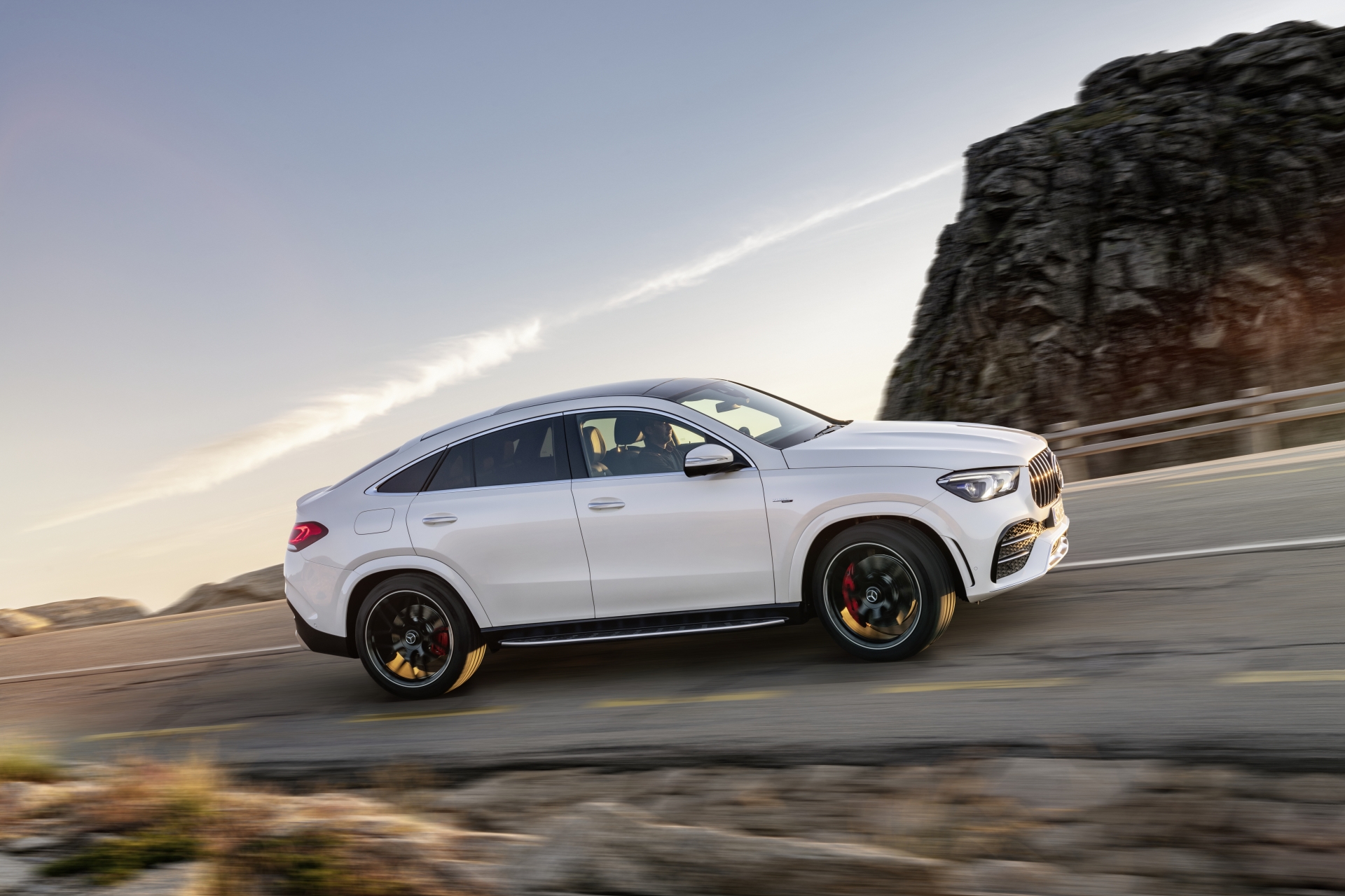 Mercedes-AMG GLE 53 4MATIC+ Coupé được bán tại Việt Nam với 5,349 tỷ đồng Mercedes-AMG GLE 53 4MATIC+ Coupé được bán tại Việt Nam với 5,349 tỷ đồng