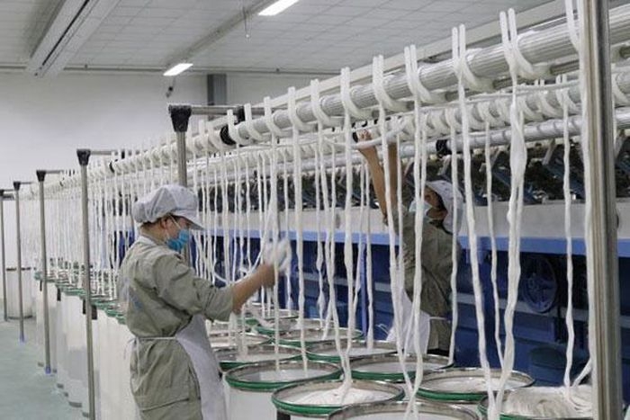 Bắt ép người lao động đi là dịp 30/4 bị phạt bao nhiêu tiền?