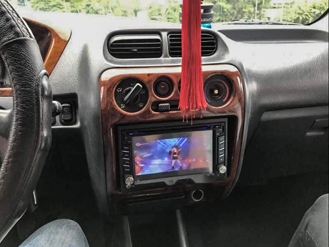 Daihatsu Terios cũ chỉ dưới 200 triệu đồng, thích hợp che mưa, che nắng