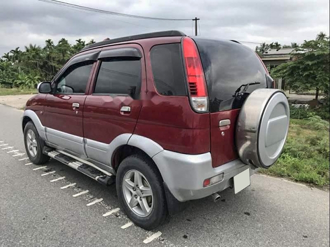 Daihatsu Terios cũ chỉ dưới 200 triệu đồng, thích hợp che mưa, che nắng