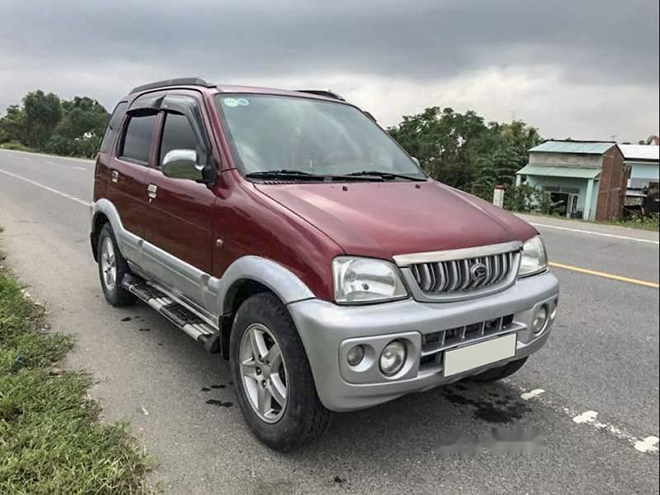 Daihatsu Terios cũ chỉ dưới 200 triệu đồng, thích hợp che mưa, che nắng