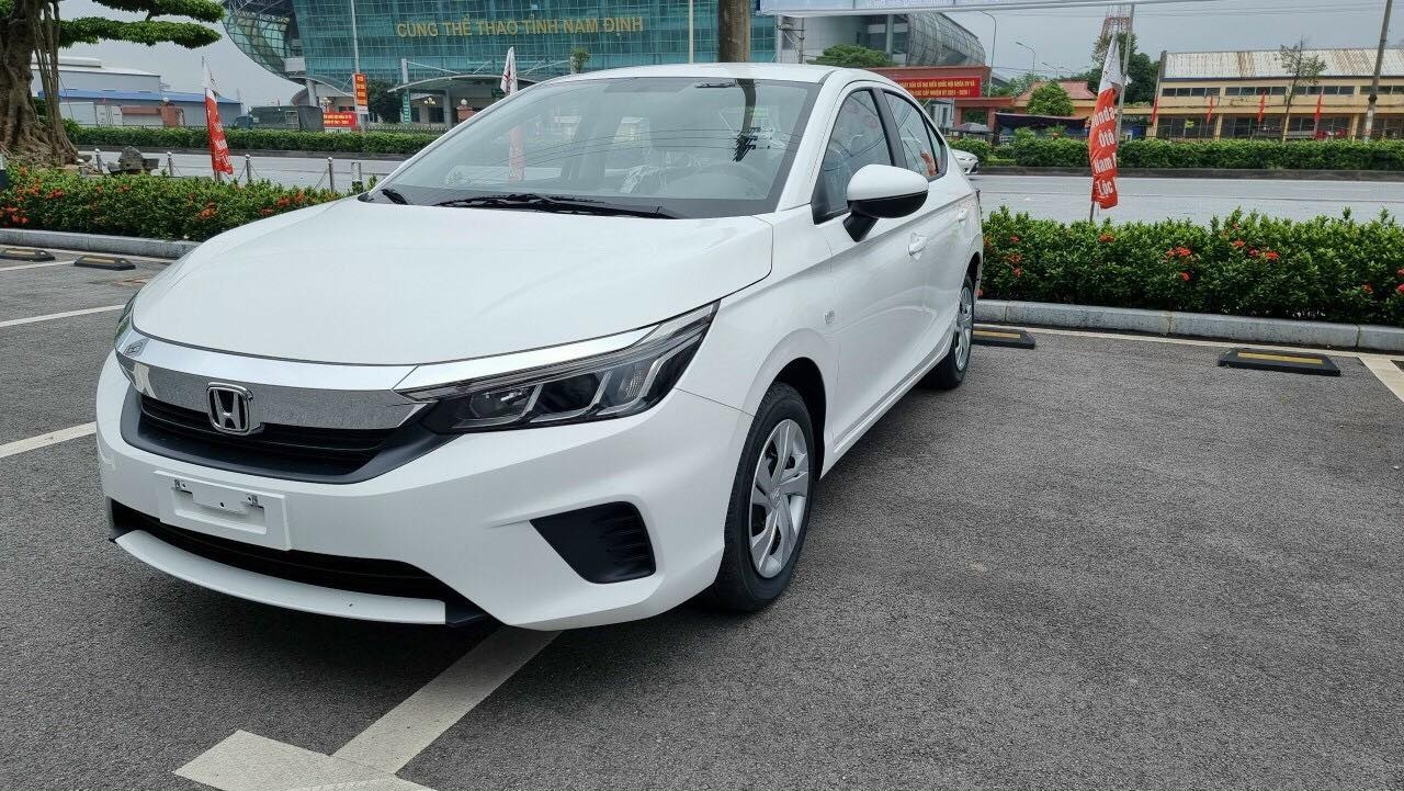 Honda City E giá 499 triệu về đại lý