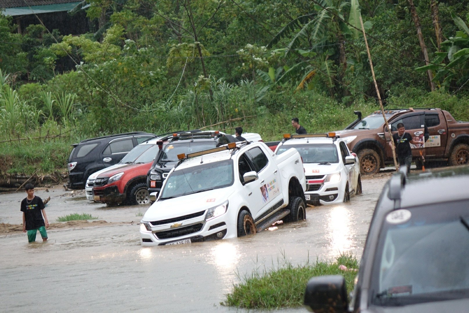Vài điều cần lưu ý khi muốn "độ thật ngầu" một chiếc xe mới vai dieu can luu y khi muon do that ngau mot chiec xe moi