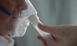 benh vien e dong dau xac nhan nguoi den vien trong dieu kien suc khoe dam bao