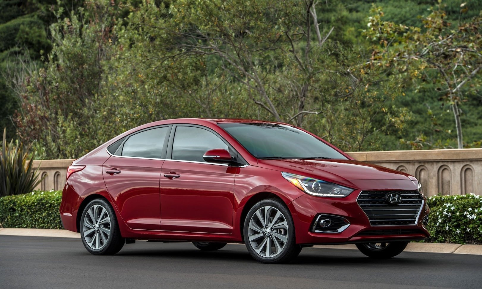 sang thang 5 gia o to van con giam sau sau ky dong bang do covid 19