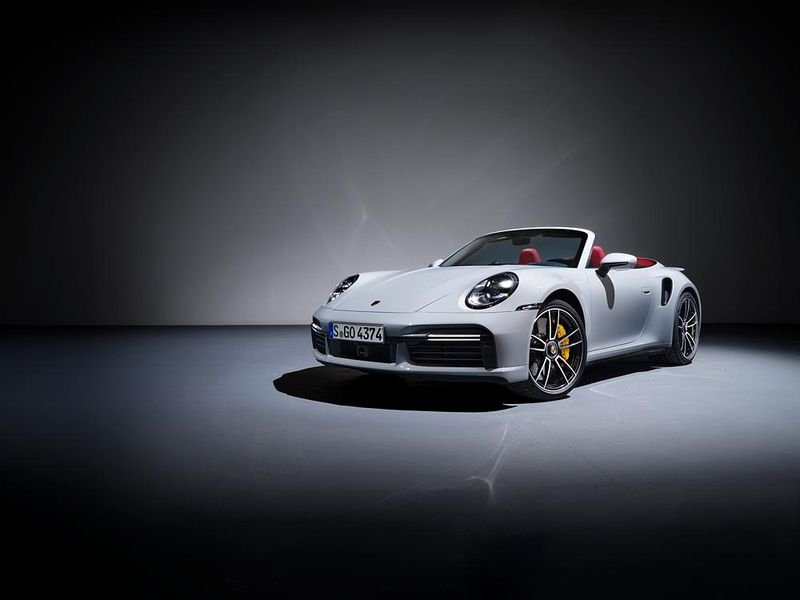 porsche 911 turbo s co gia hon 15 ty dong