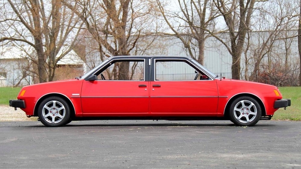 Chiếc ô tô 2 đầu, 2 động cơ đang tìm chủ mới chiec o to 2 dau 2 dong co dang tim chu moi