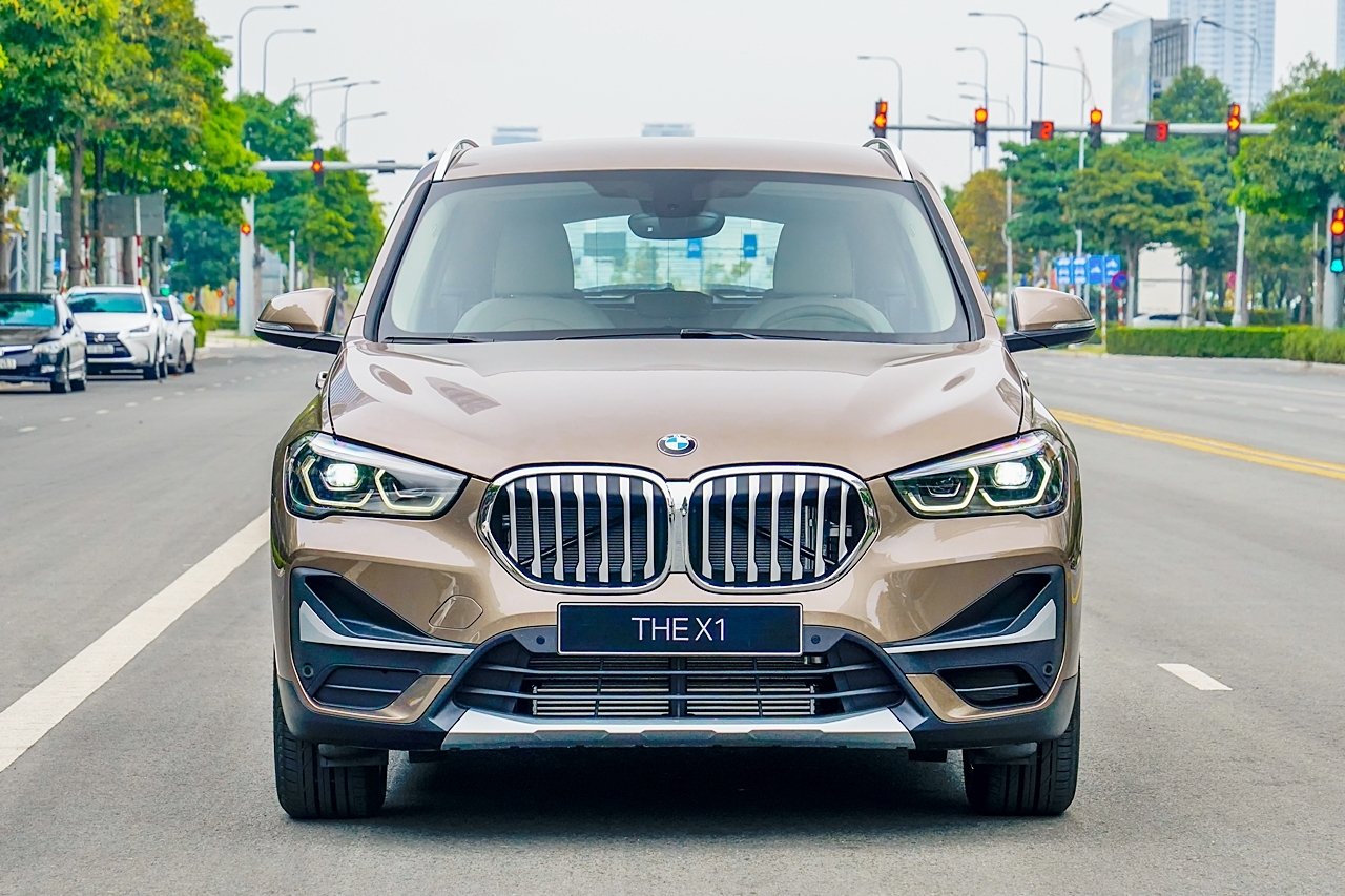can canh bmw x1 2020 gia 18 ty dong