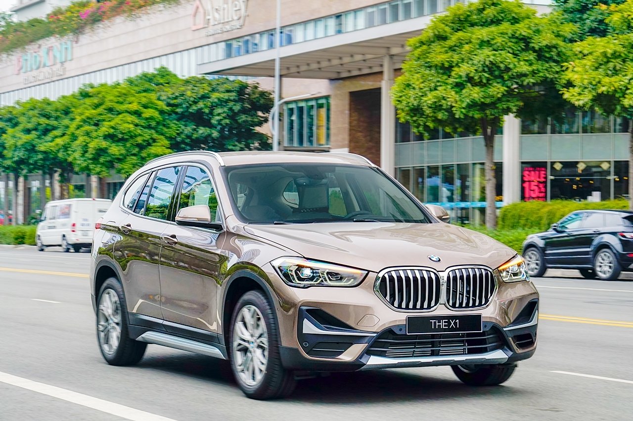 can canh bmw x1 2020 gia 18 ty dong