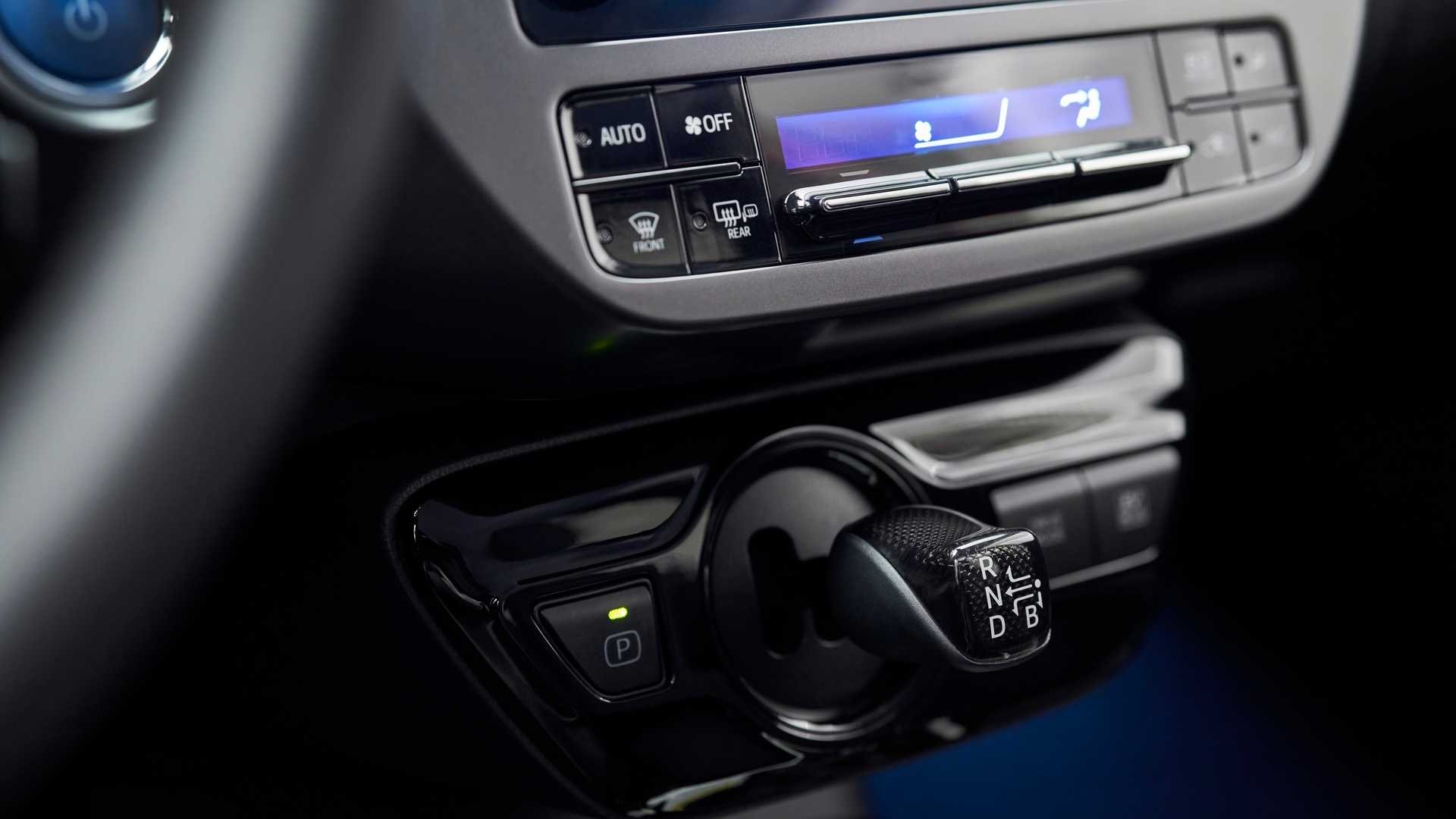 toyota prius phien ban gioi han ky niem 20 nam xe hybrid