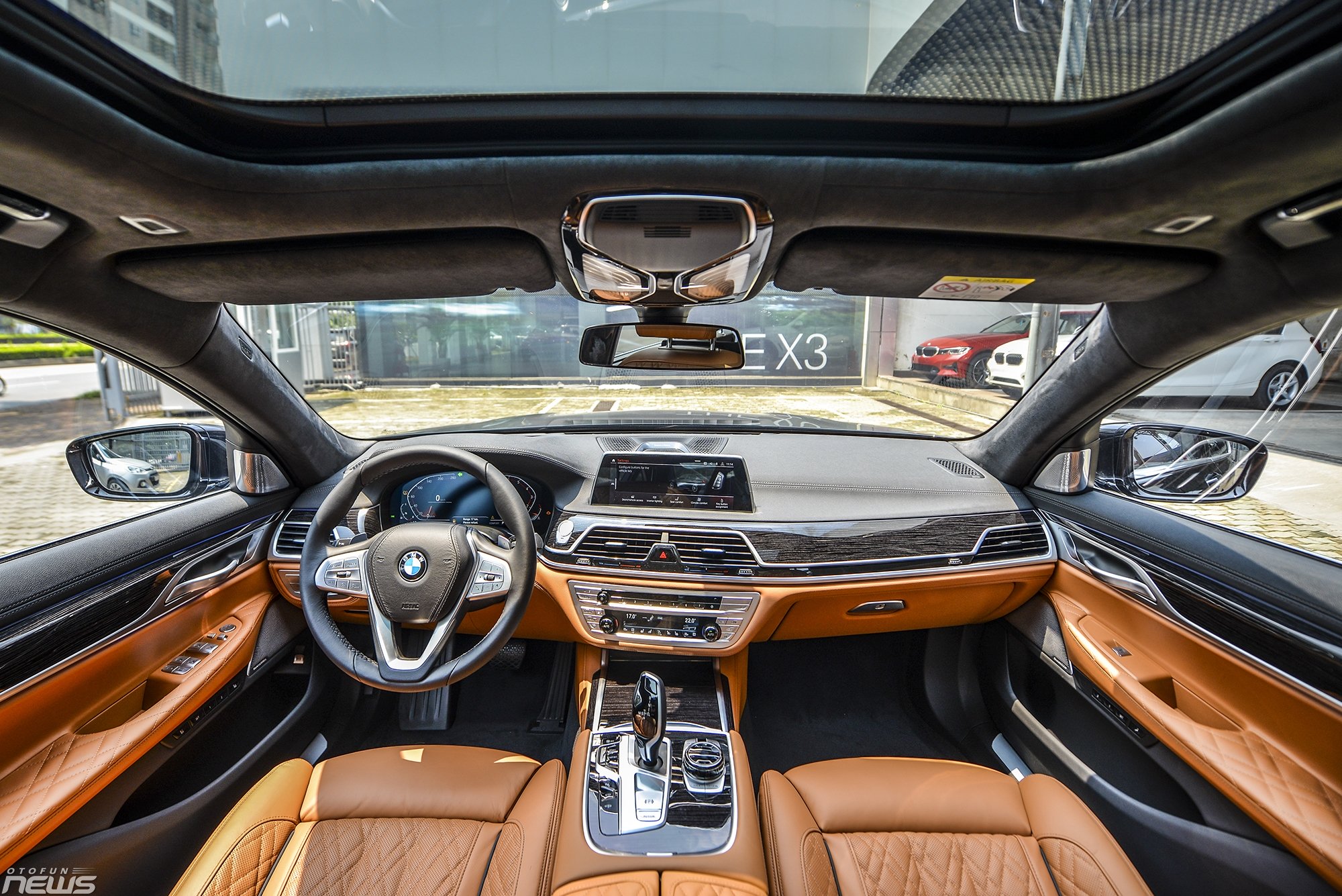 bmw 740li pure excellence sedan hang sang cho nhung ong chu dich thuc