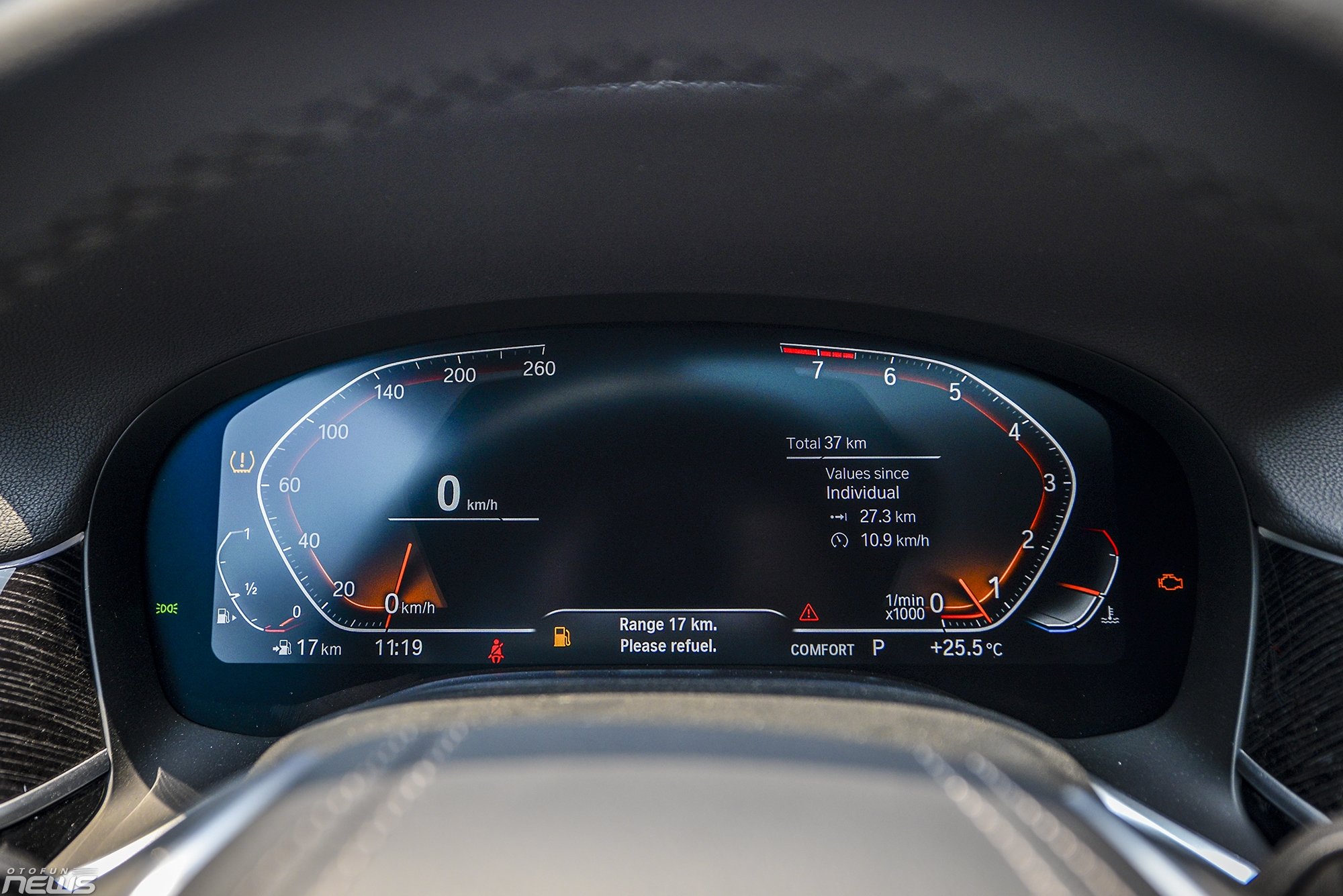 bmw 740li pure excellence sedan hang sang cho nhung ong chu dich thuc