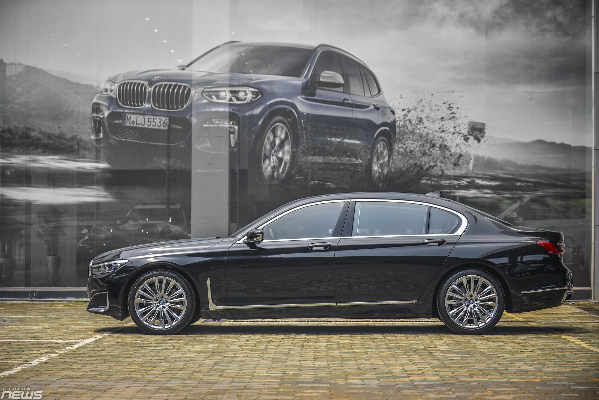 bmw 740li pure excellence sedan hang sang cho nhung ong chu dich thuc