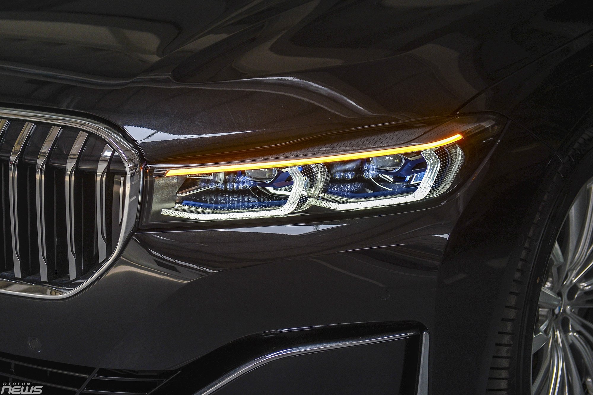 bmw 740li pure excellence sedan hang sang cho nhung ong chu dich thuc