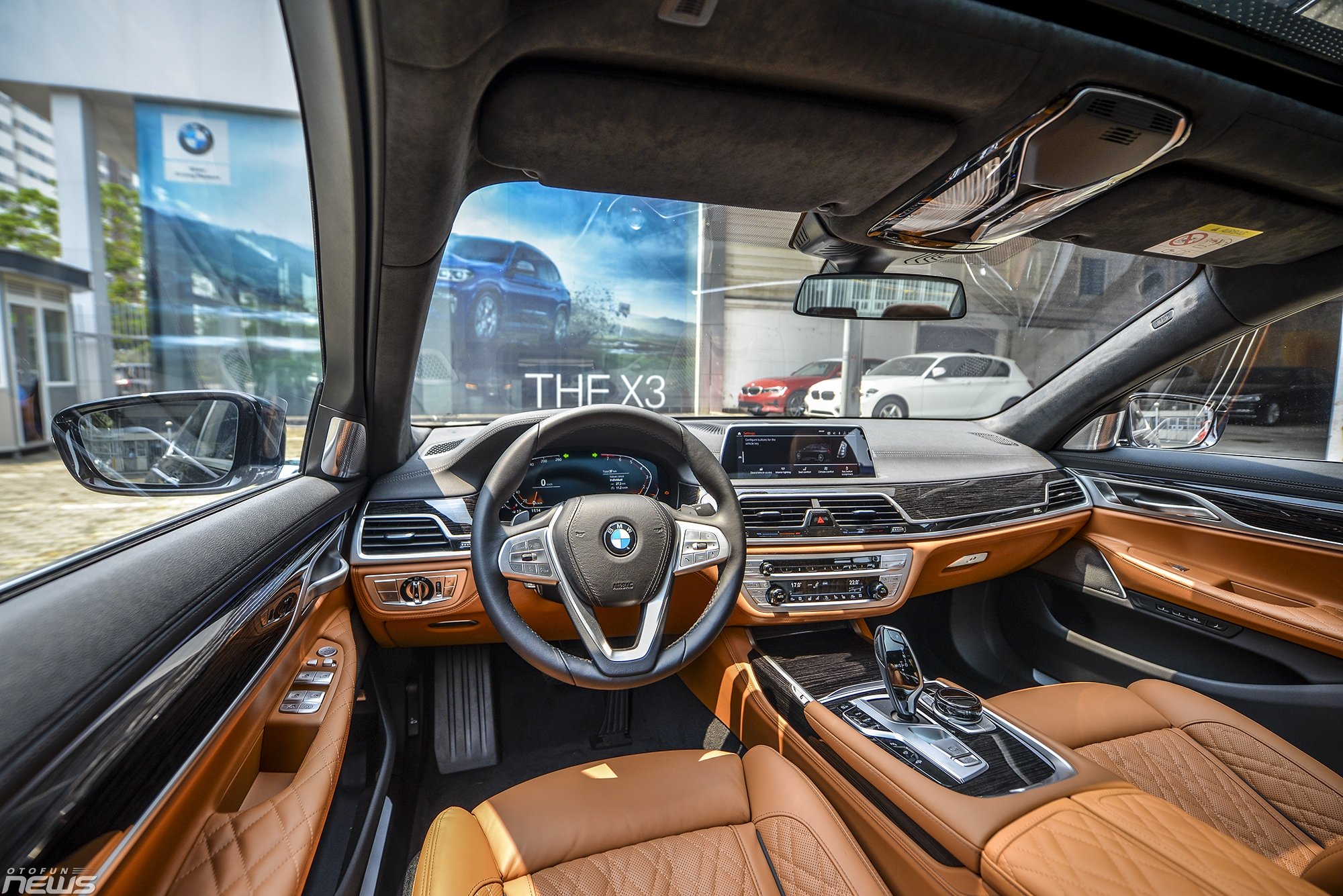 bmw 740li pure excellence sedan hang sang cho nhung ong chu dich thuc