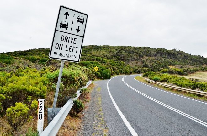 vi sao lai xe ben trai co loi hon ma da so cac nuoc chon lai xe ben phai