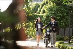 VinFast cho thuê, đổi pin xe máy điện: Ưu việt hay phiền phức?