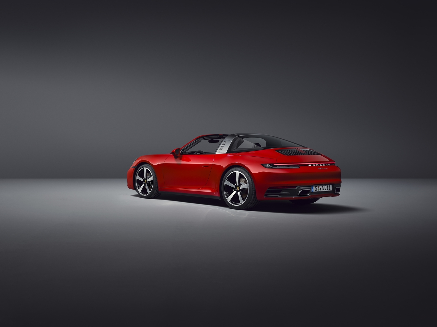 Porsche 911 Targa ra mắt, công suất 380 - 445 mã lực porsche 911 targa ra mat cong suat 380 445 ma luc