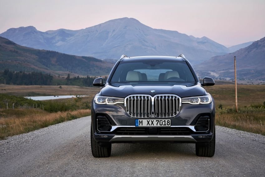 gia bmw x7 giam gia 650 trieu dong