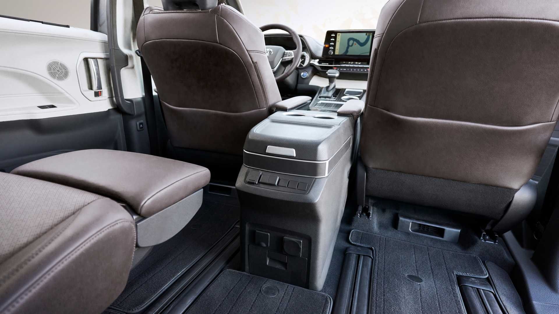 Toyota Sienna 2021 ra mắt, bổ sung phiên bản động cơ hybrid toyota sienna 2021 ra mat bo sung phien ban dong co hybrid