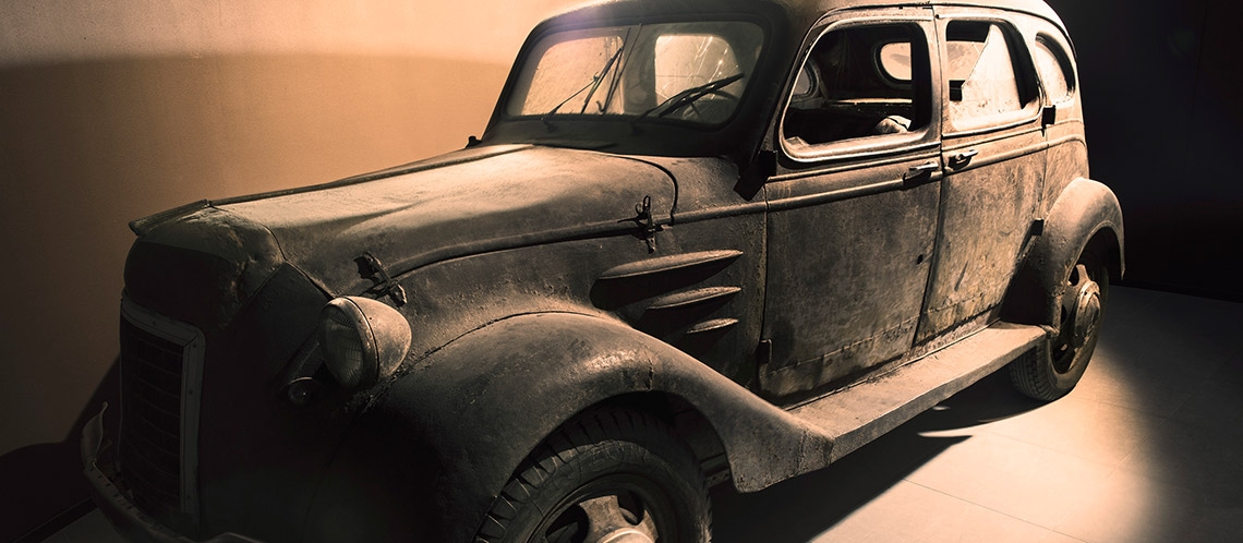 co the ban chua biet chiec xe hoi dau tien cua toyota aa co vo lang ben tay trai