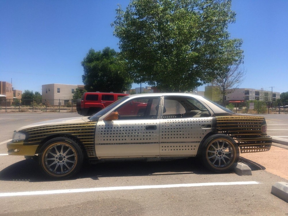 chiec toyota camry co than vo thung lo cho nhu pho mat thuy si