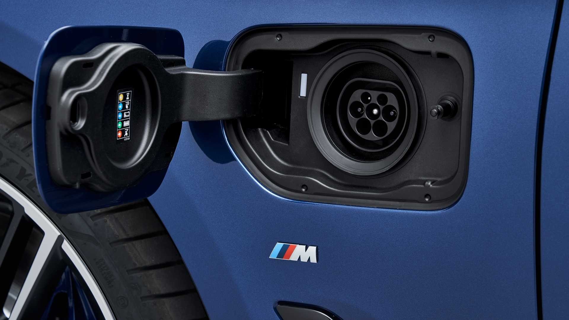 Ra mắt BMW 5-Series mới, thêm phiên bản hybrid, giá bán từ 54.200 USD ra mat bmw 5 series moi them phien ban hybrid gia ban tu 54200 usd