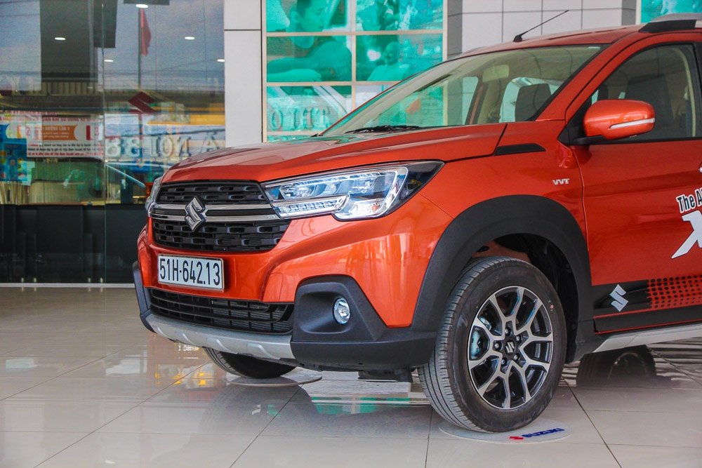 Cận cảnh tân binh Suzuki XL7 can canh tan binh suzuki xl7