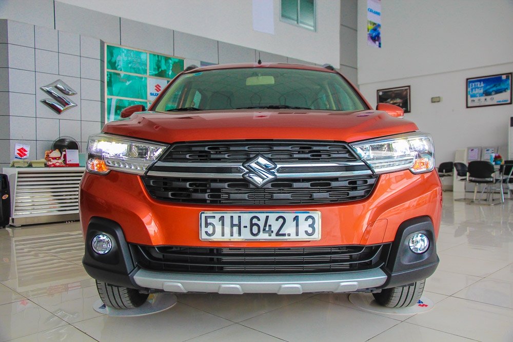 Cận cảnh tân binh Suzuki XL7 can canh tan binh suzuki xl7