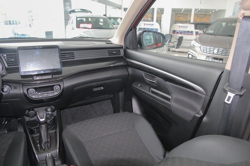 Cận cảnh tân binh Suzuki XL7 can canh tan binh suzuki xl7