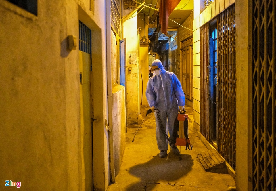 Hà Nội: Một bác sĩ dương tính với Covid-19, từng đi hát karaoke