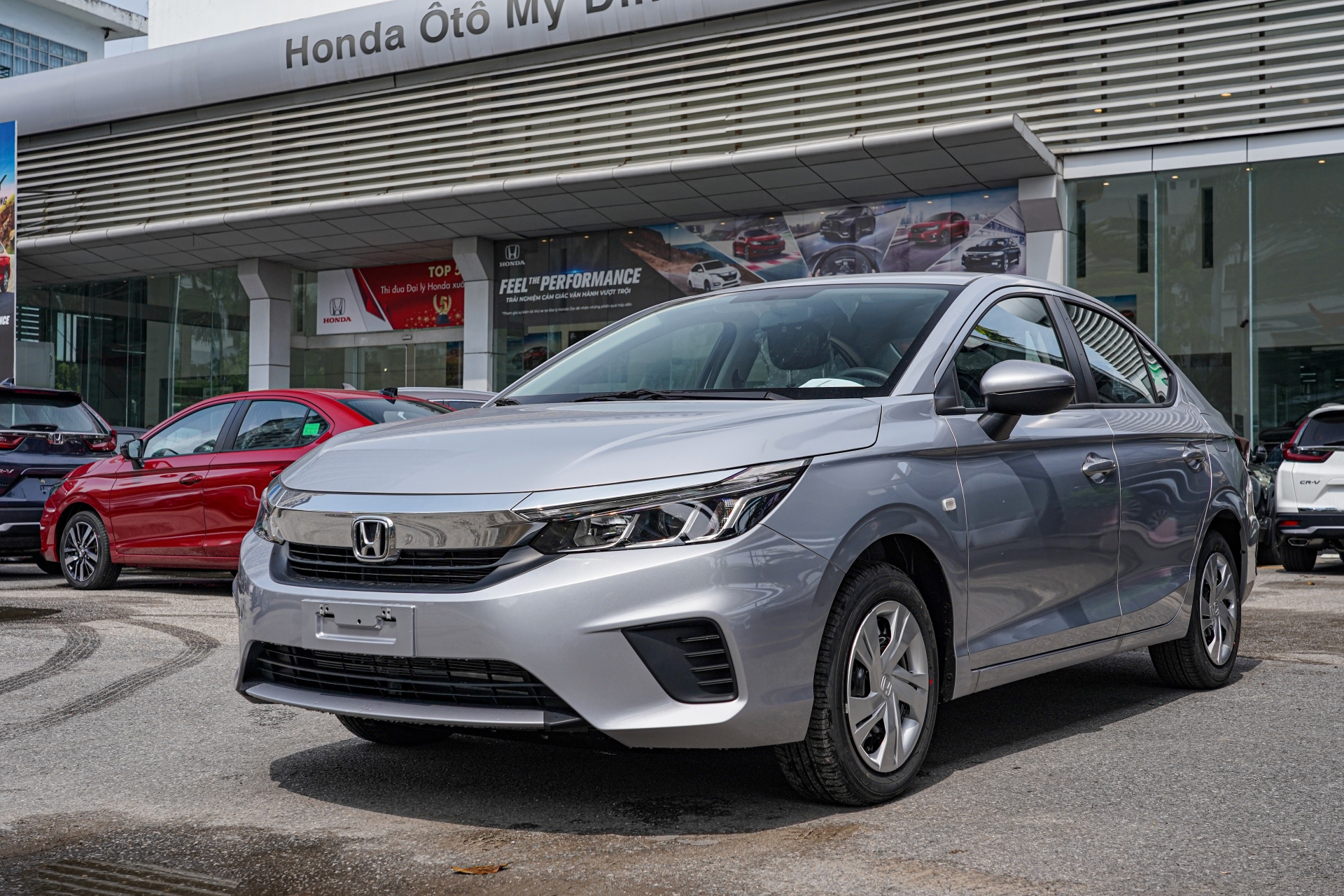 Cận cảnh Honda City E giá rẻ chỉ 499 triệu Cận cảnh Honda City E giá rẻ chỉ 499 triệu