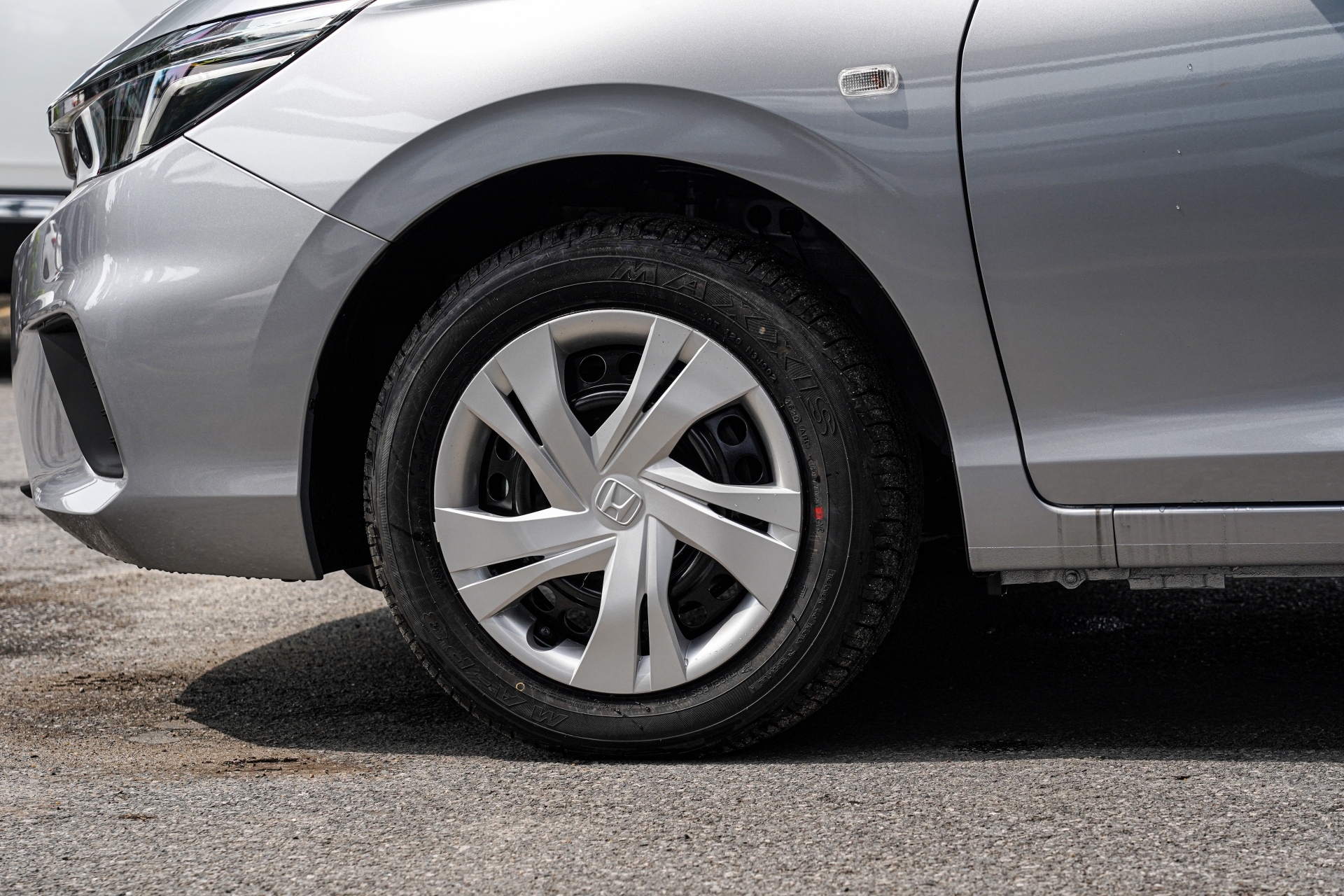 Cận cảnh Honda City E giá rẻ chỉ 499 triệu Cận cảnh Honda City E giá rẻ chỉ 499 triệu