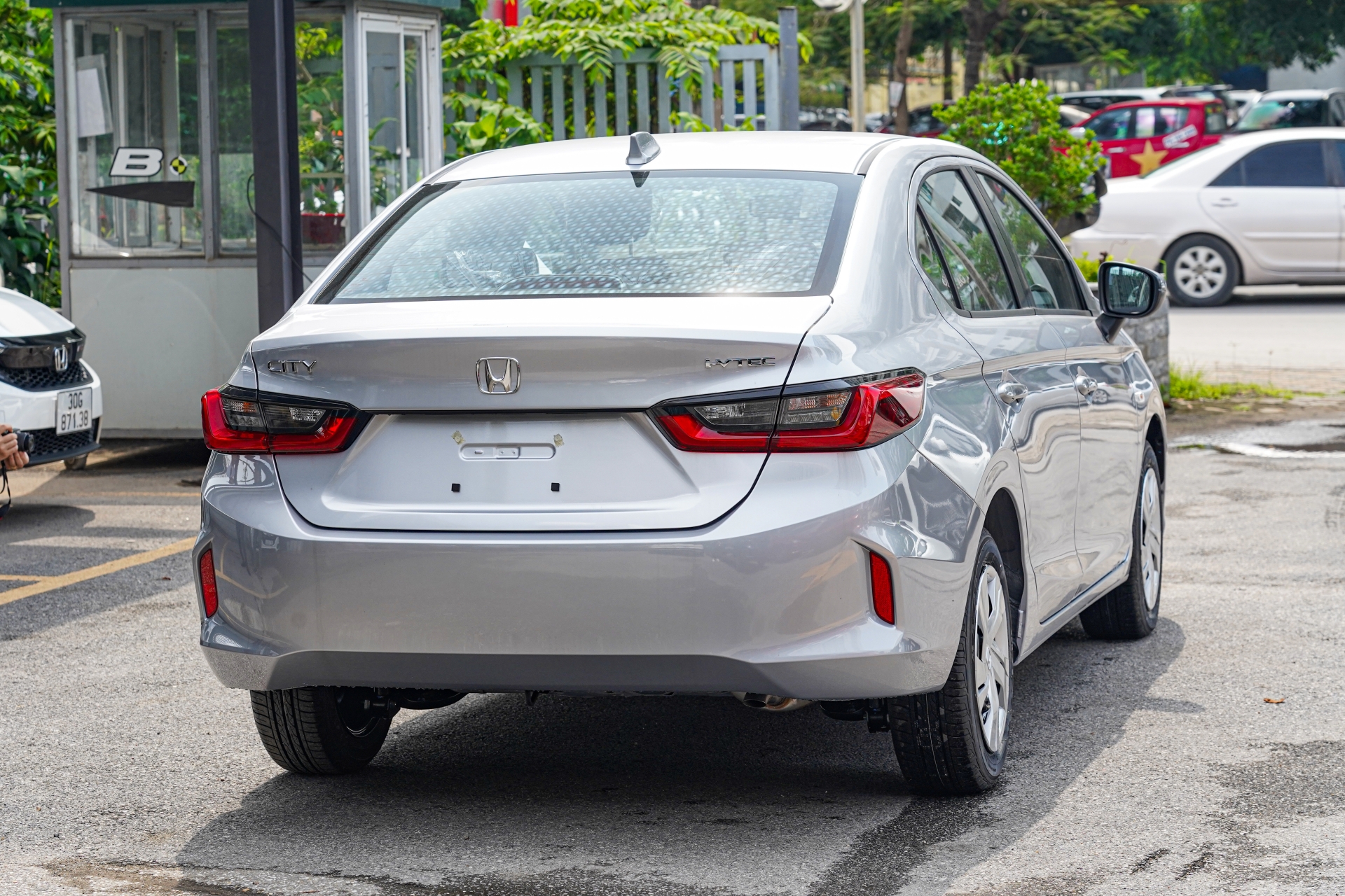 Cận cảnh Honda City E giá rẻ chỉ 499 triệu Cận cảnh Honda City E giá rẻ chỉ 499 triệu