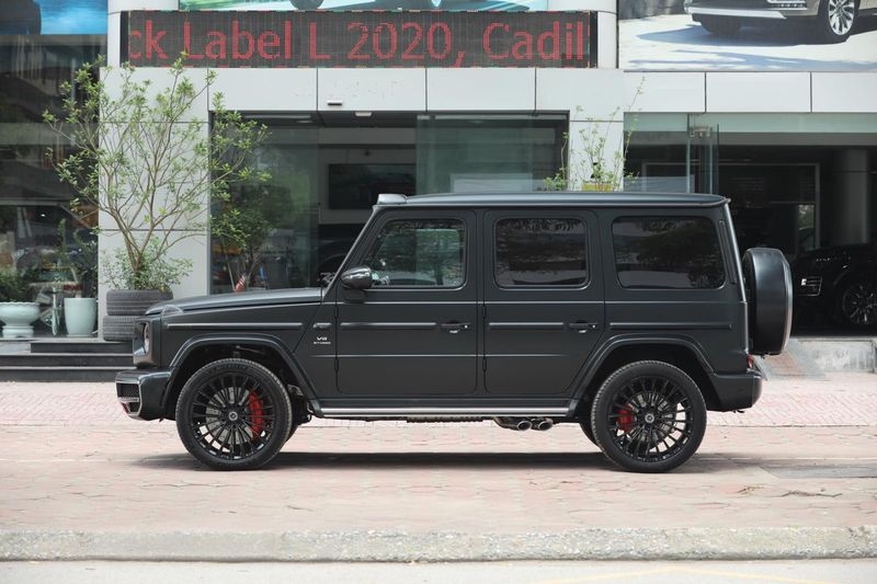 Mercedes-AMG G63 2021 hàng 'độc' về Việt Nam
