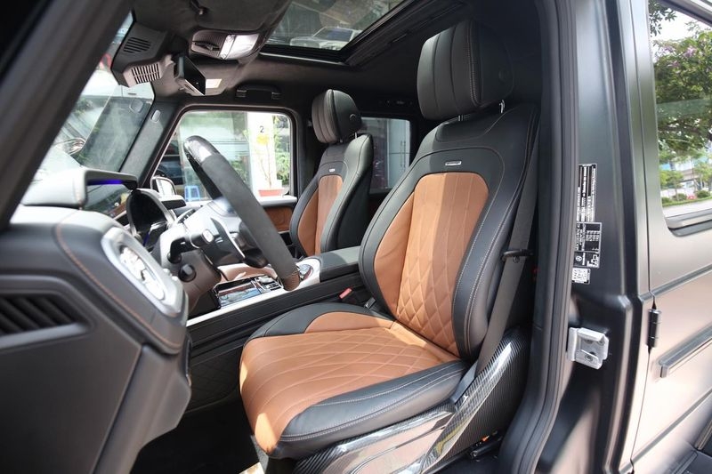 Mercedes-AMG G63 2021 hàng 'độc' về Việt Nam