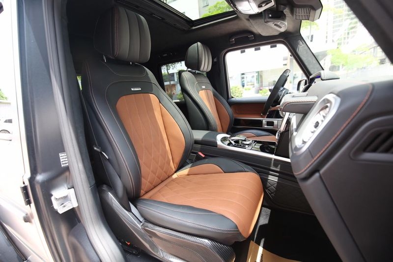 Mercedes-AMG G63 2021 hàng 'độc' về Việt Nam