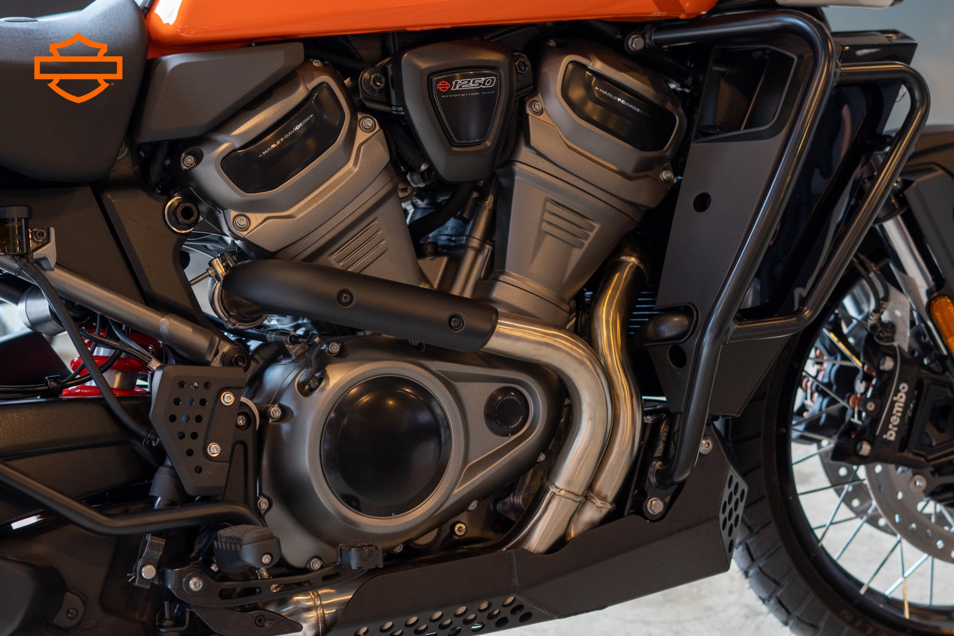 Mô tô Harley-Davidson Pan America ra mắt giá xấp xỉ 900 triệu đồng