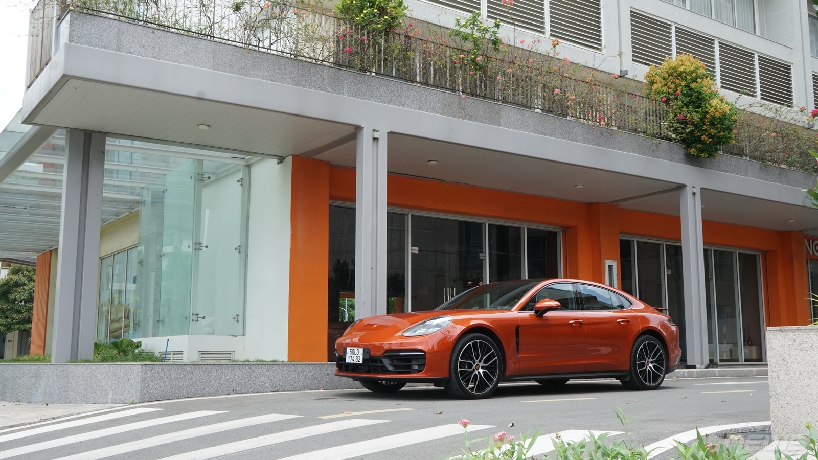 đánh giá Porsche Panamera 2021