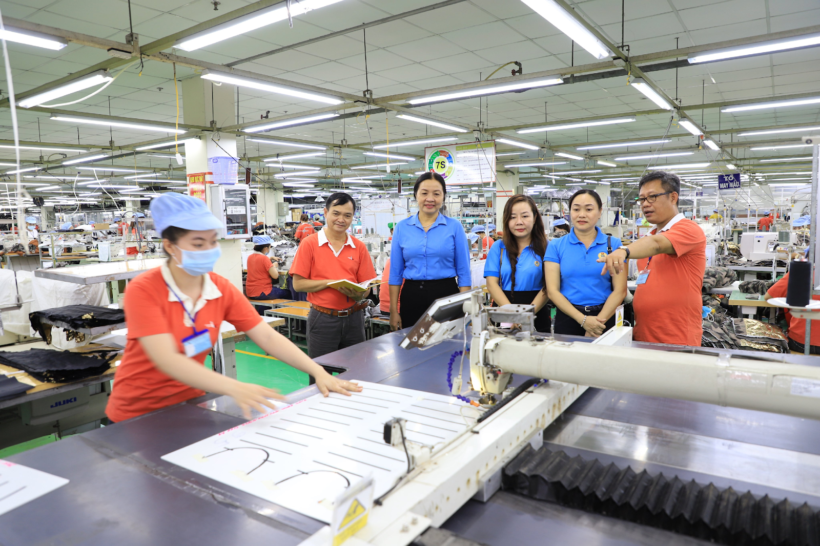 Dấu ấn từ những công trình Dấu ấn từ những công trình