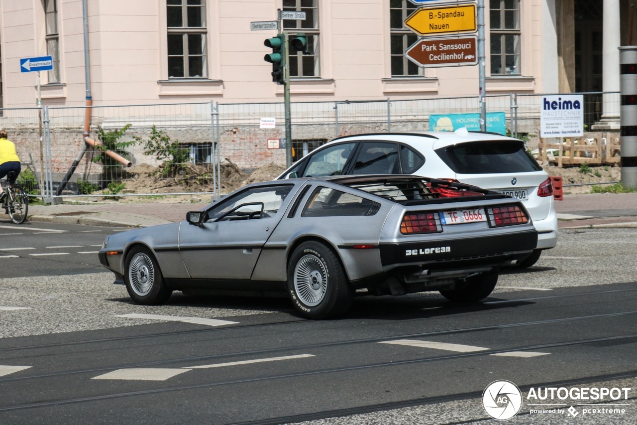 Câu chuyện thú vị về chiếc xe DeLorean trong phim Câu chuyện thú vị về chiếc xe DeLorean trong phim